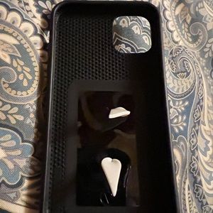 Pineapple loopy case for IPhone 11